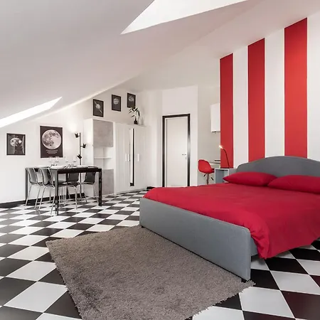 La Mansarda Del Principe, Vicoli, Acquario E Lanterna Apartment *
