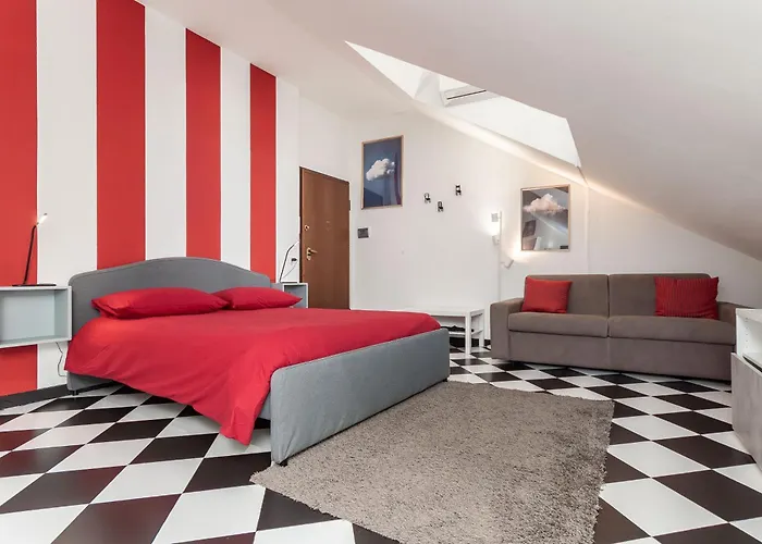 La Mansarda Del Principe, Vicoli, Acquario E Lanterna