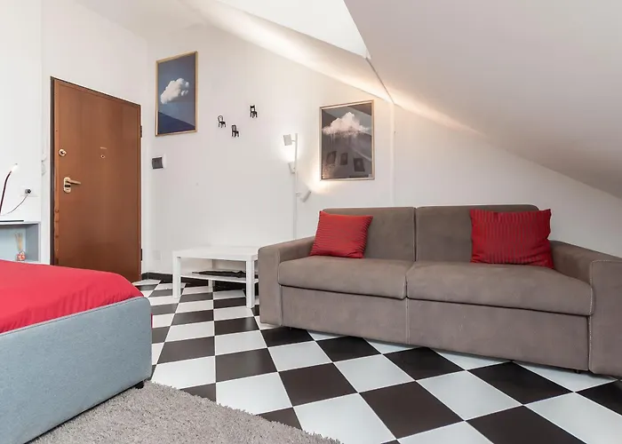 La Mansarda Del Principe, Vicoli, Acquario E Lanterna *