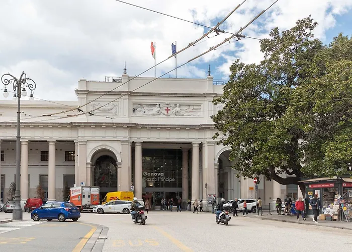 La Mansarda Del Principe, Vicoli, Acquario E Lanterna *