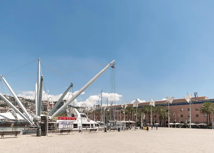 La Mansarda Del Principe, Vicoli, Acquario E Lanterna Janov