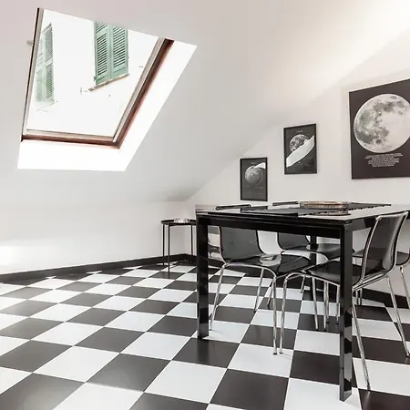 La Mansarda Del Principe, Vicoli, Acquario E Lanterna *