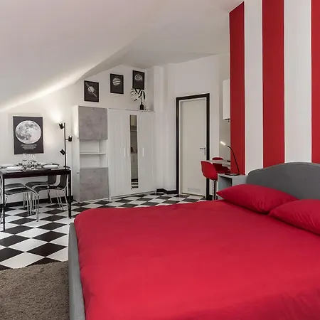 La Mansarda Del Principe, Vicoli, Acquario E Lanterna * Genua