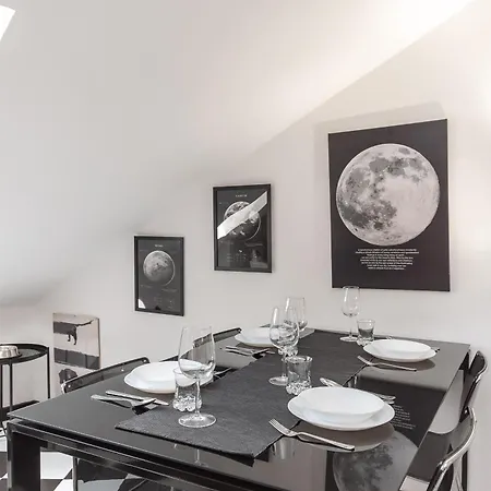 La Mansarda Del Principe, Vicoli, Acquario E Lanterna